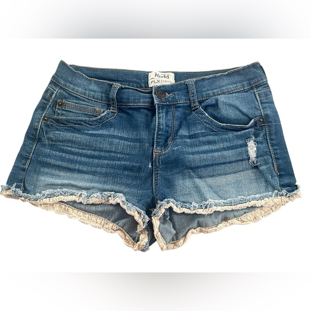 MUDD - Women's Blue Distressed Denim 🩳Shorts with Frayed Trim
